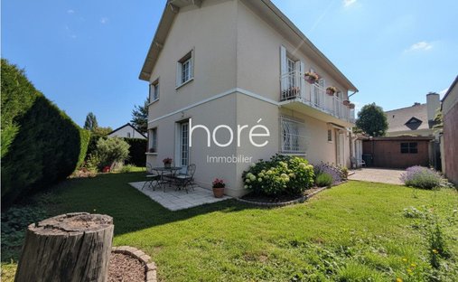 House in La Mairie, Saint-Gratien, France 1