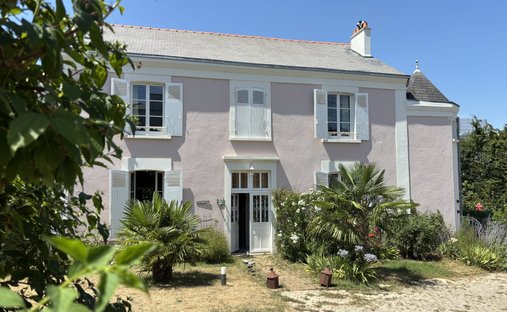 Casa en Hauts de Saint Aubin, Angers, Francia 1