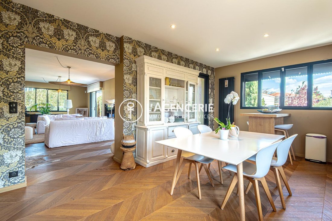 House in Biarritz, Nouvelle-Aquitaine, France 2 - 17525539