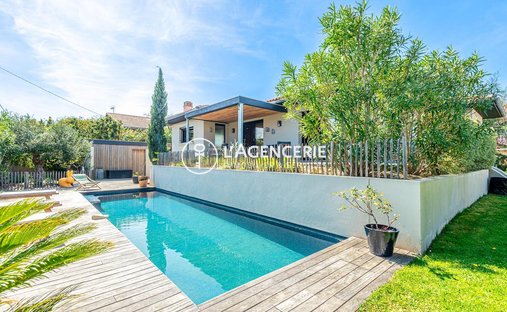 House in Biarritz, Nouvelle-Aquitaine, France 1