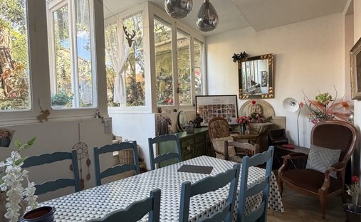 Apartment in Cinq Avenues, 4e Arrondissement, Marseille 1