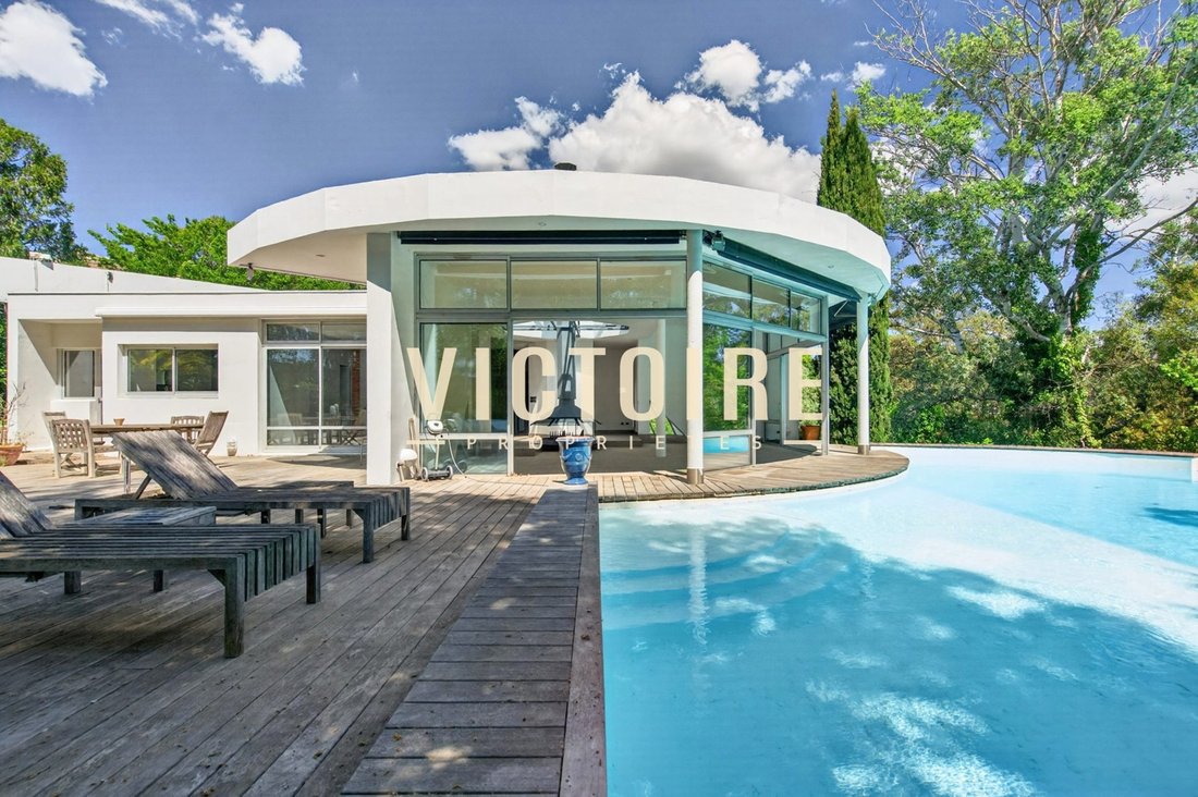 Villa in Saint Barnabé, Marseille, Provence-Alpes-Côte d'Azur 1 - 18398034