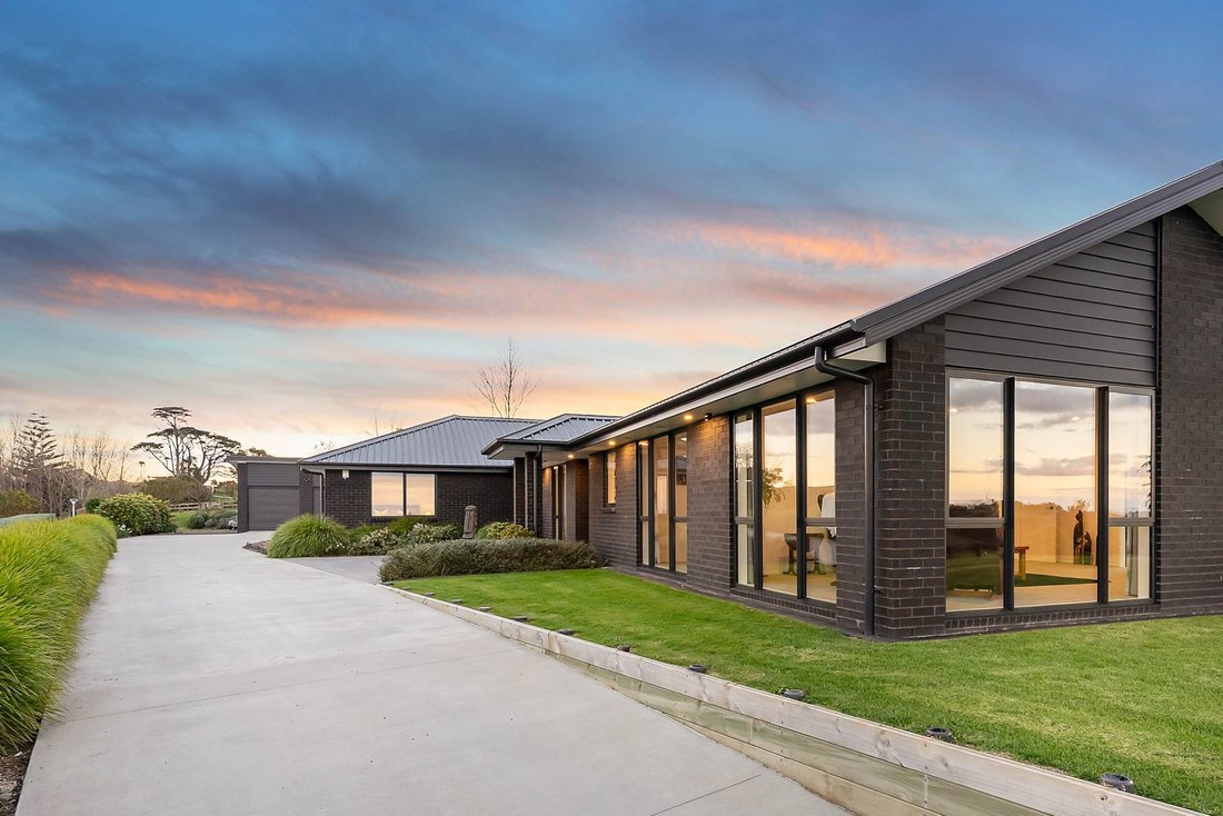 House in Pollok, Auckland, New Zealand 4 - 18397835