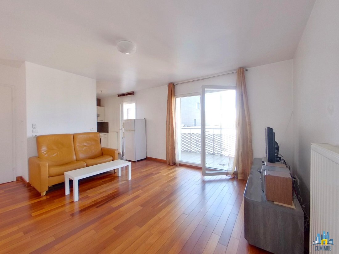 Apartment in Manin-Jaurès, Paris 19e Arrondissement, Paris 2 - 18398071