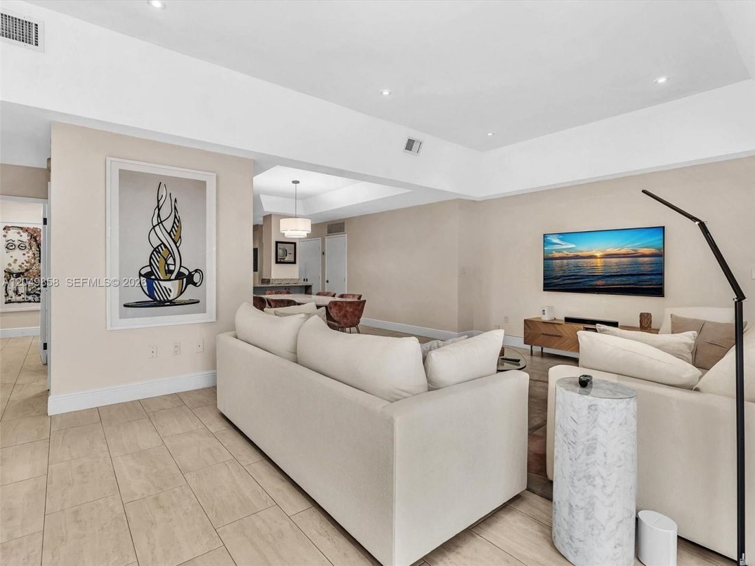 House in Miami, Florida, United States 2 - 18397682