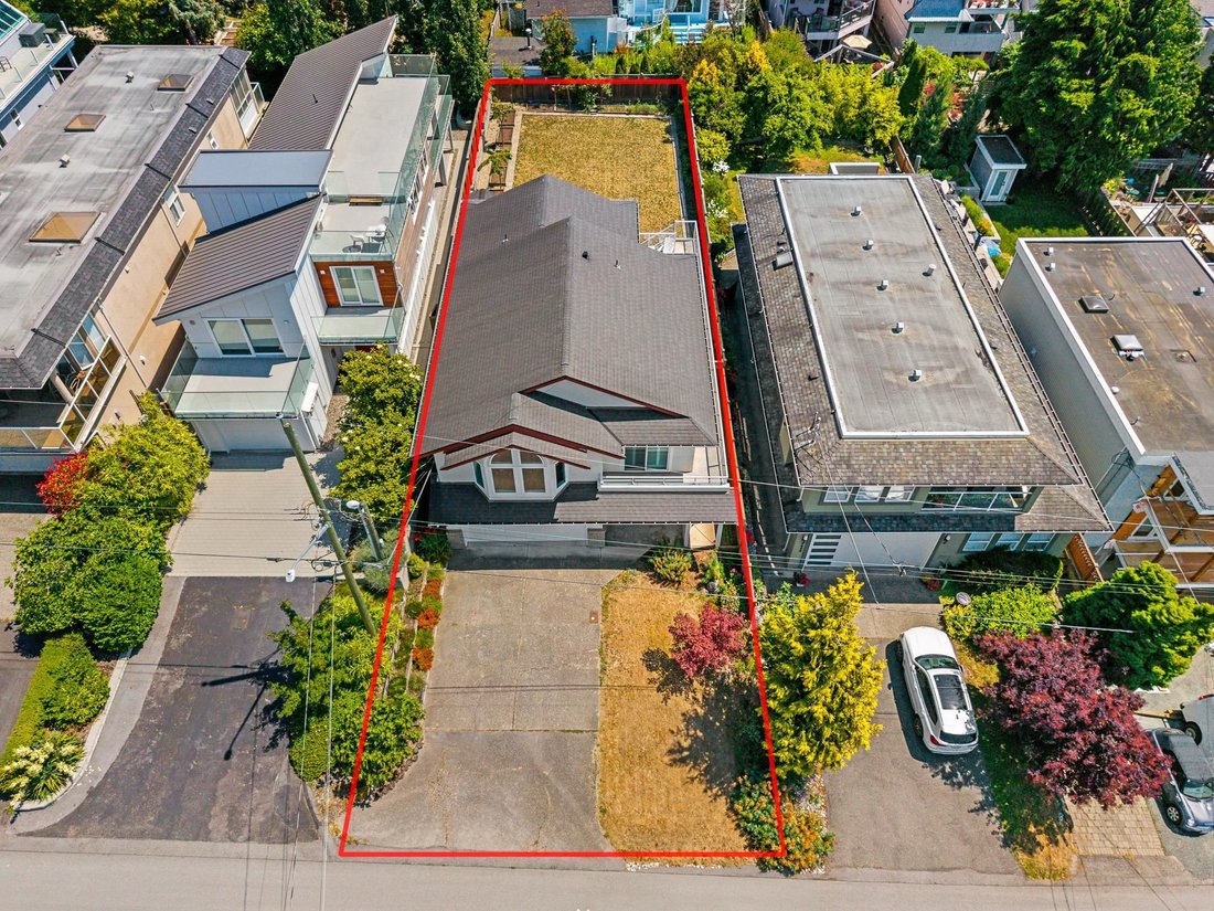 House in White Rock, British Columbia, Canada 3 - 18397840