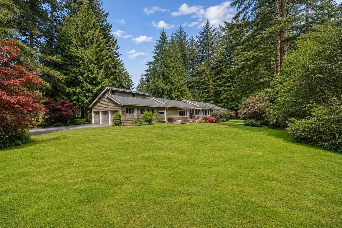 House in Surrey, British Columbia, Canada 4 - 18256894