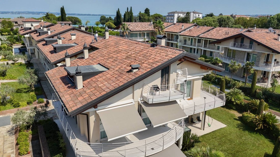 Apartment in Center, Sirmione, Lombardy 3 - 18397633