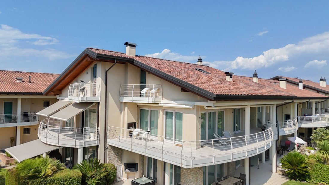 Apartment in Center, Sirmione, Lombardy 2 - 18397633