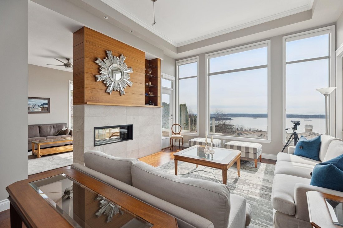 House in West Vancouver, British Columbia, Canada 1 - 18397845