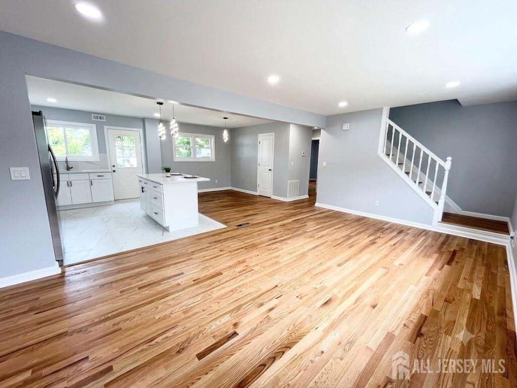 House in Old Bridge Township, New Jersey, United States 4 - 18397526