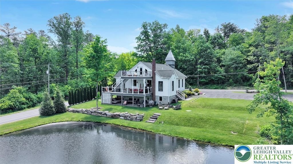 House in Stroudsburg, Pennsylvania, United States 2 - 18397936