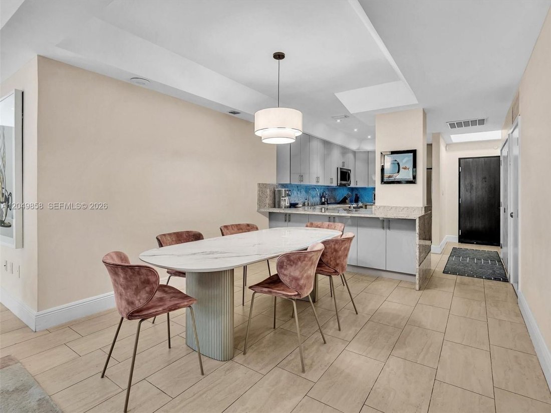 House in Miami, Florida, United States 5 - 18397682