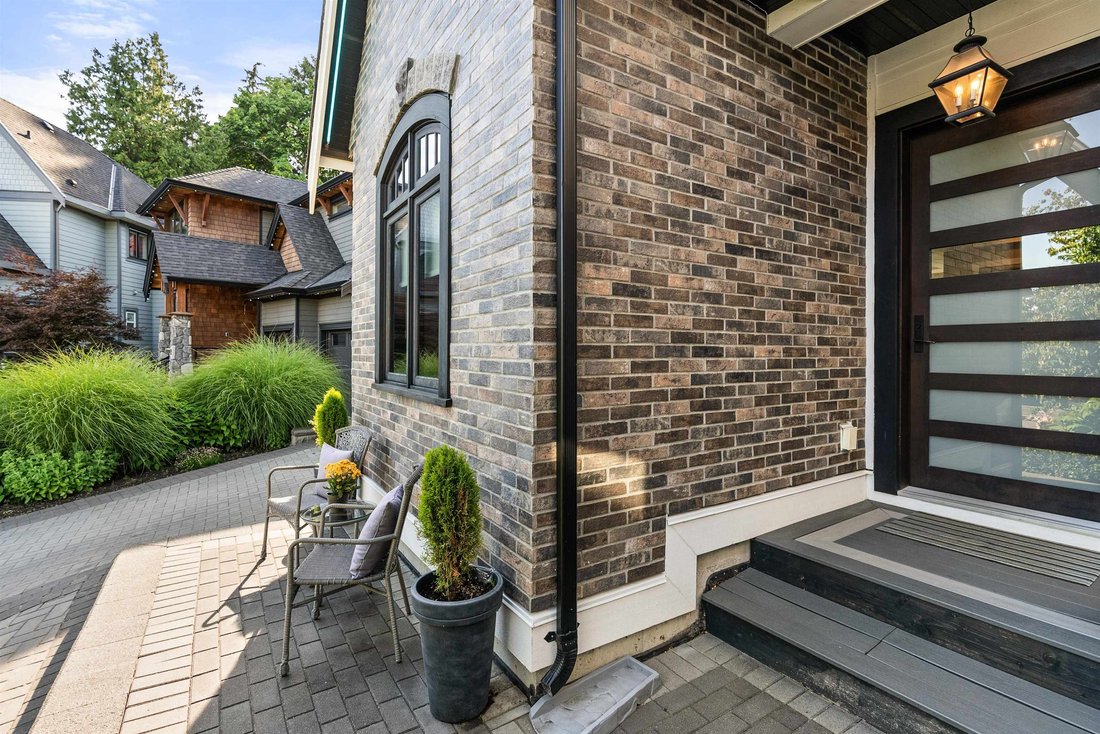 House in Surrey, British Columbia, Canada 3 - 18397793