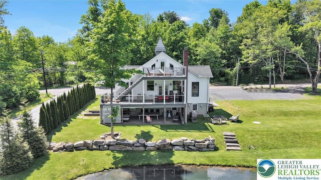 House in Stroudsburg, Pennsylvania, United States 1 - 18397936