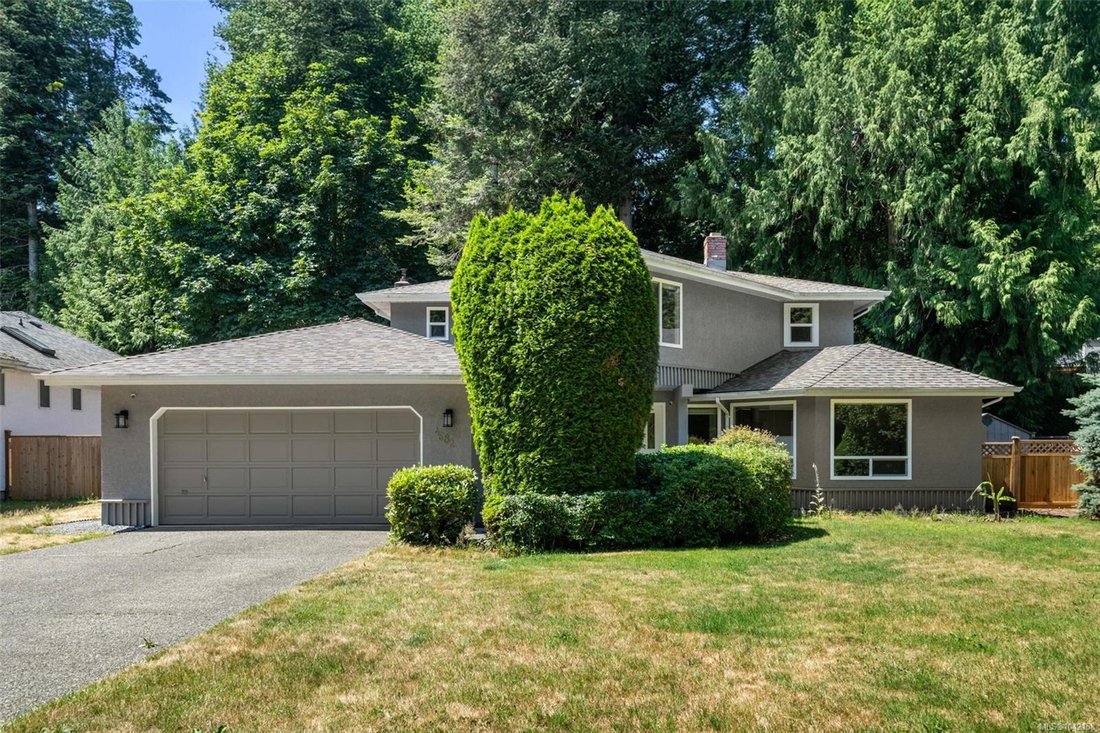 House in Saanich, British Columbia, Canada 1 - 18397825