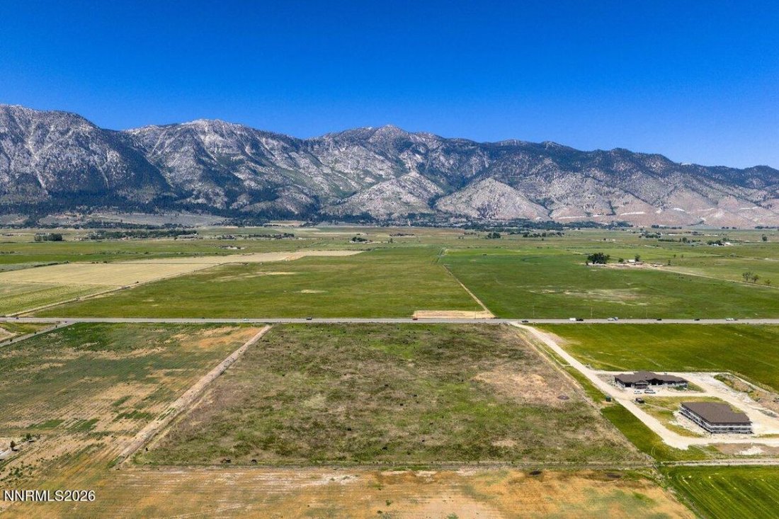 Land in Gardnerville, Nevada, United States 1 - 18397803