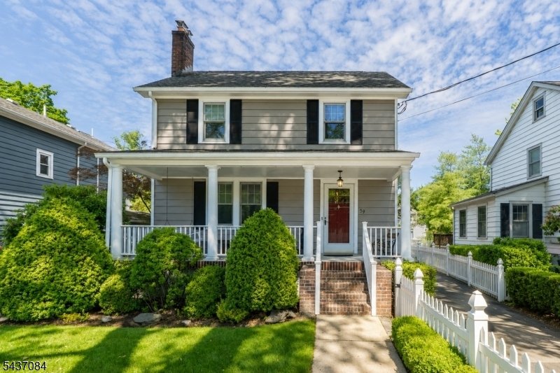 House in Chatham, New Jersey, United States 2 - 18397715