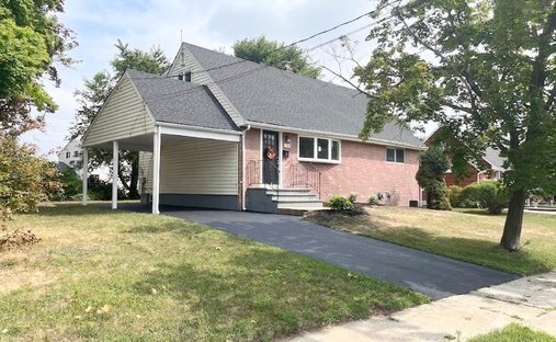 House in Old Bridge Township, New Jersey, United States 1
