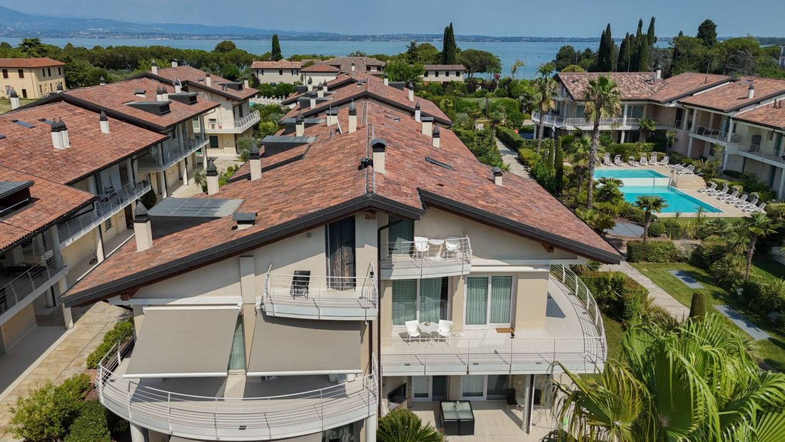 Apartment in Center, Sirmione, Lombardy 4 - 18397633