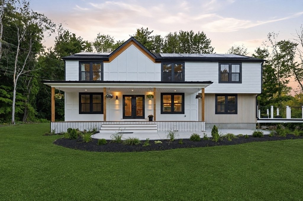 House in Chelmsford, Massachusetts, United States 1 - 18398209