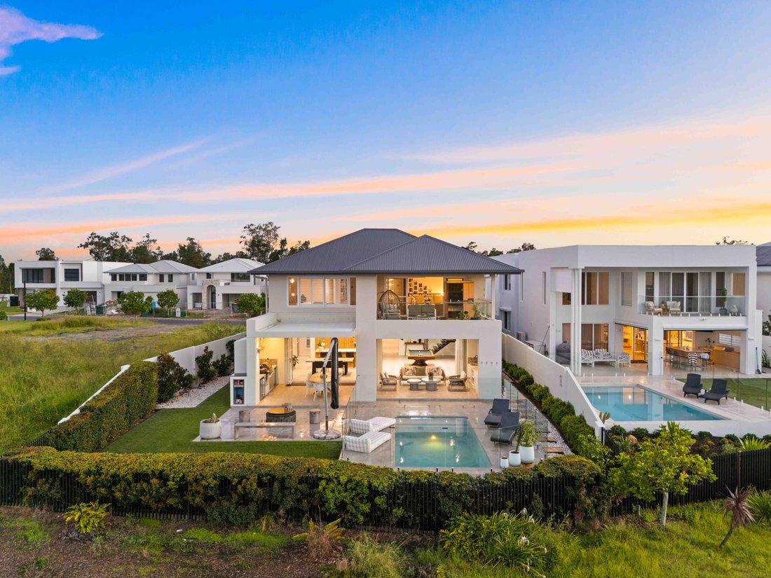 House in Hope Island, Queensland, Australia 1 - 18397881