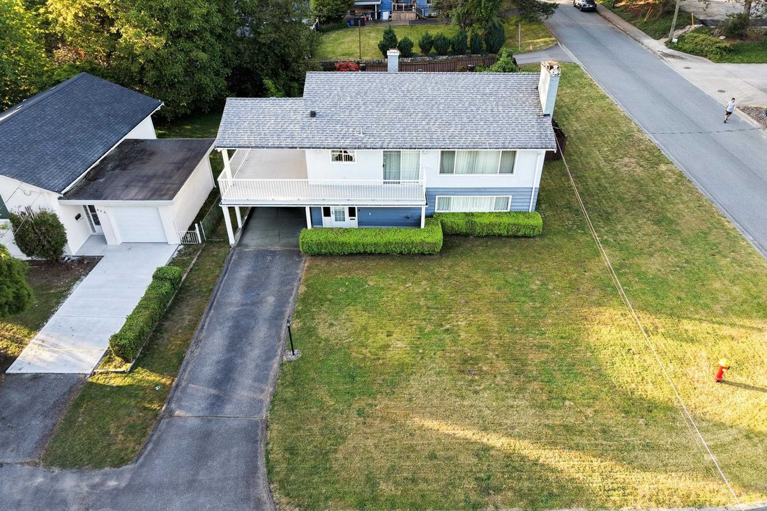 House in Coquitlam, British Columbia, Canada 4 - 18397819