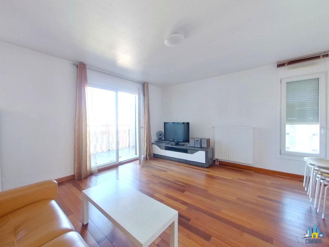 Apartment in Manin-Jaurès, Paris 19e Arrondissement, Paris 3 - 18398071