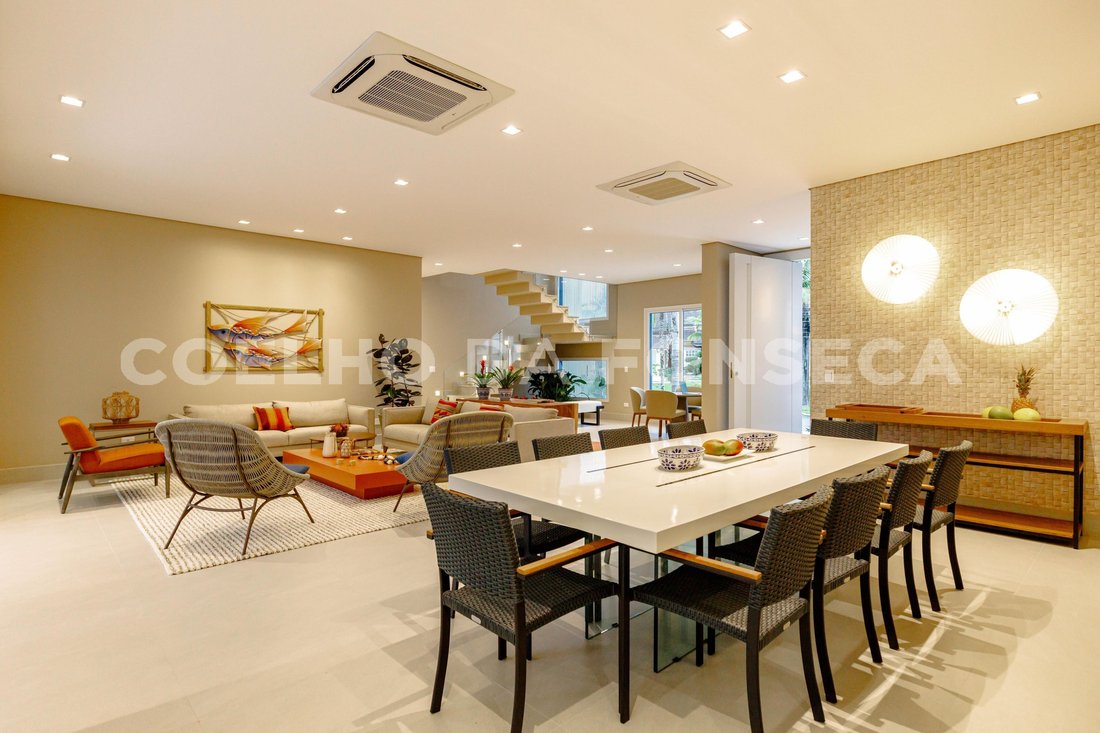 Condo in Caraguatatuba, State of São Paulo, Brazil 4 - 17636911
