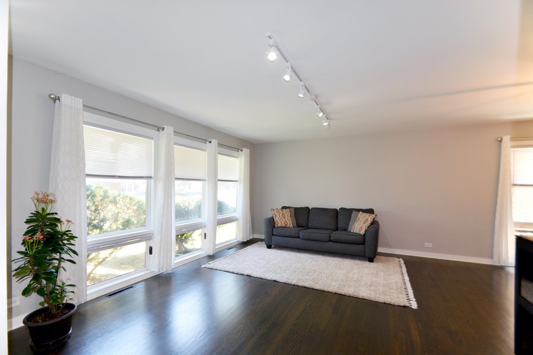 House in Skokie, Illinois, United States 5 - 18398911