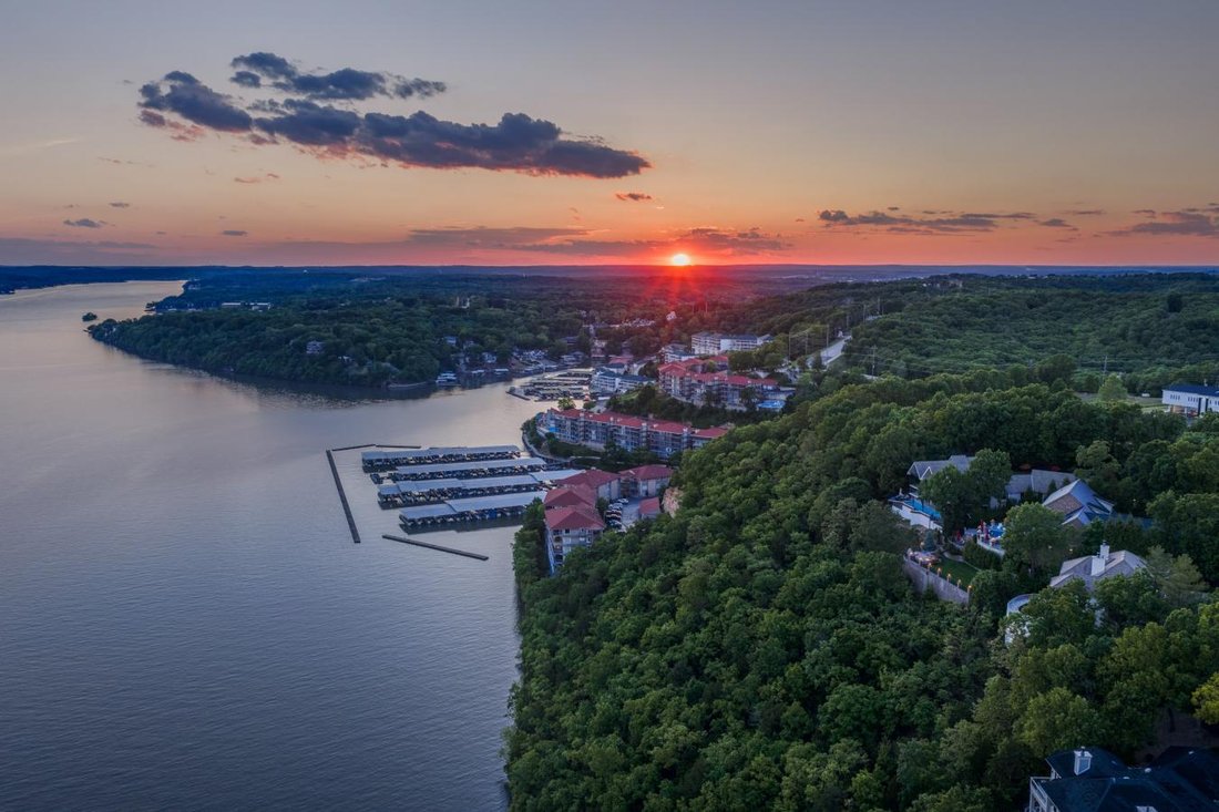 House in Lake Ozark, Missouri, United States 5 - 18399841