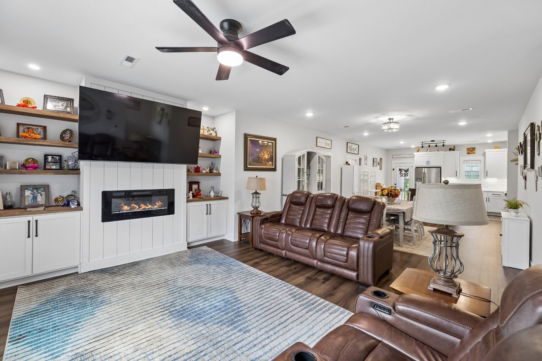 House in Tullahoma, Tennessee, United States 5 - 18399214