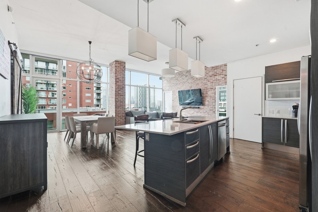 Condo in Nashville, Tennessee, United States 1 - 18399243