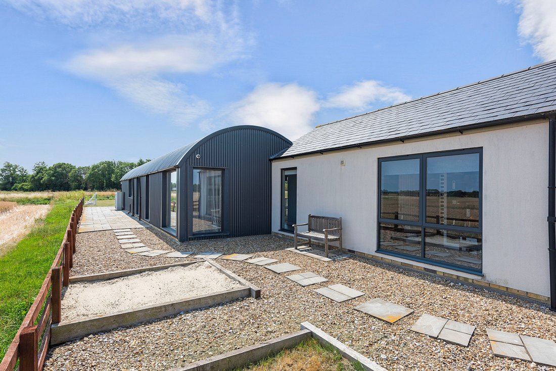 House in Wyton Airfield, Broughton, England 3 - 18399604
