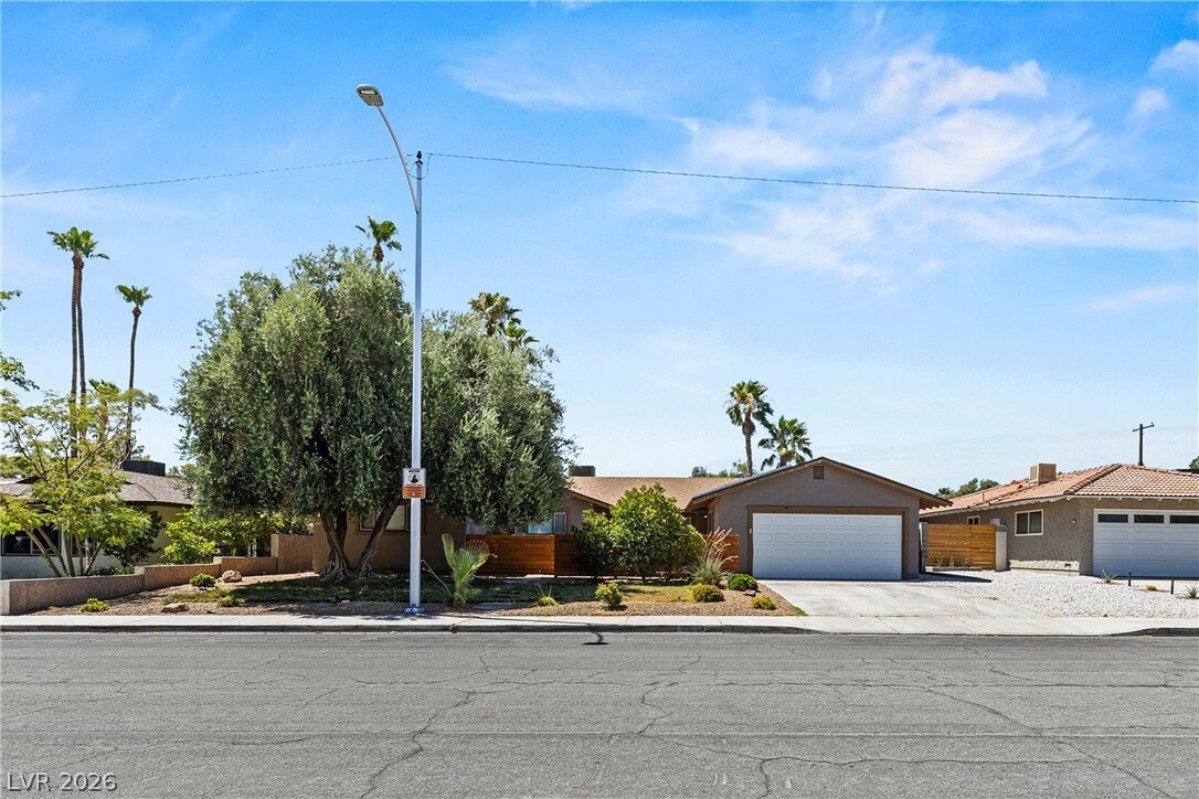 House in Las Vegas, Nevada, United States 2 - 18399037