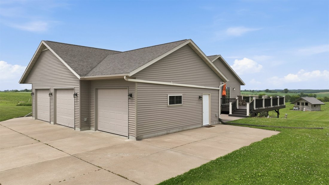 House in Augusta, Wisconsin, United States 4 - 18399491