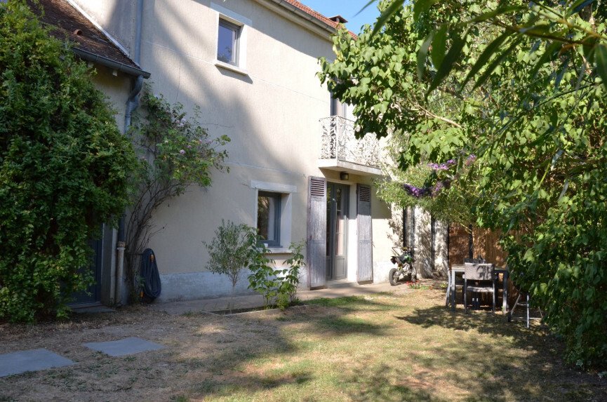 Maison à Dampierre-en-Yvelines, Île-de-France, France 1 - 18399263