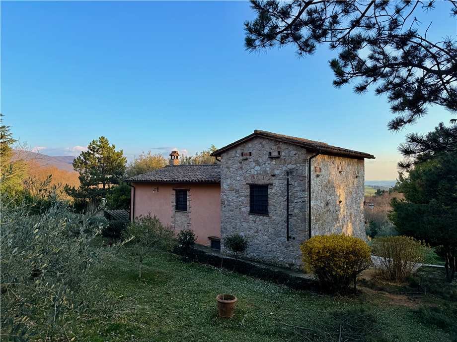 Haus in Gualdo Cattaneo, Umbrien, Italien 5 - 18398521