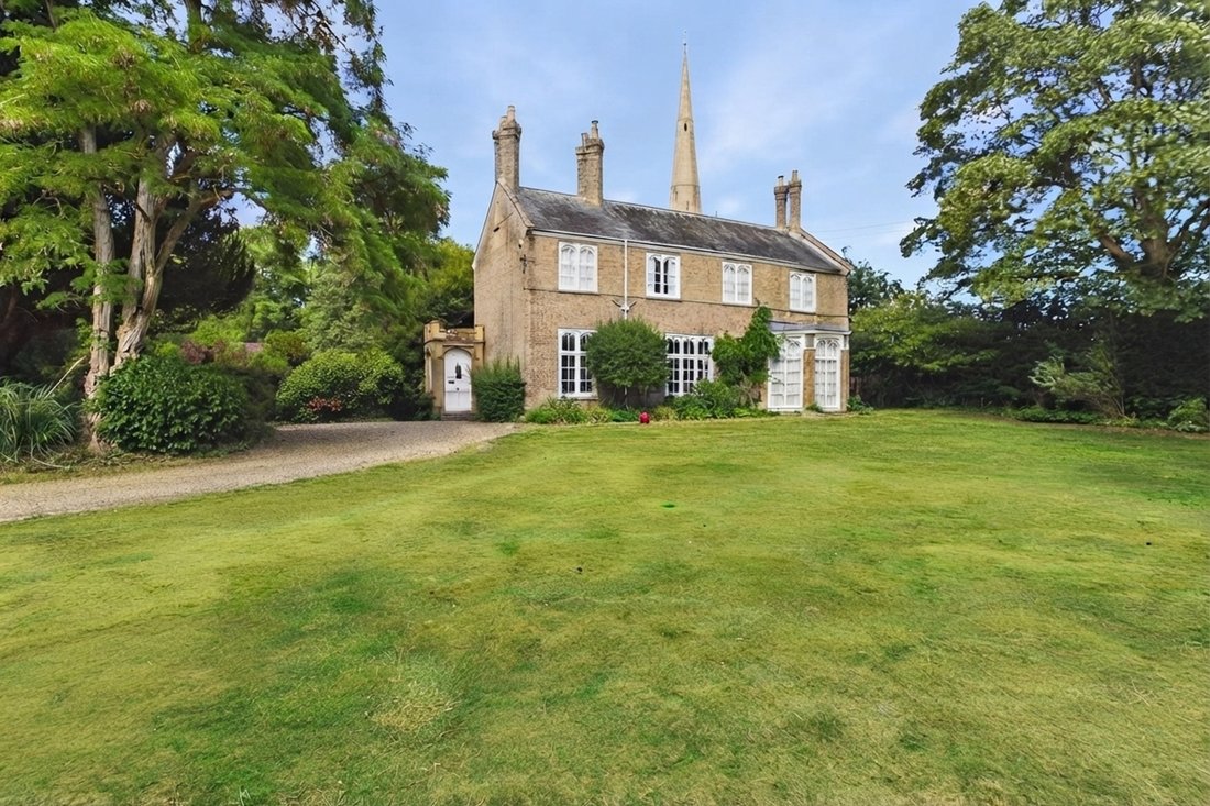 House in Hemingford Abbots, England 3 - 15477815
