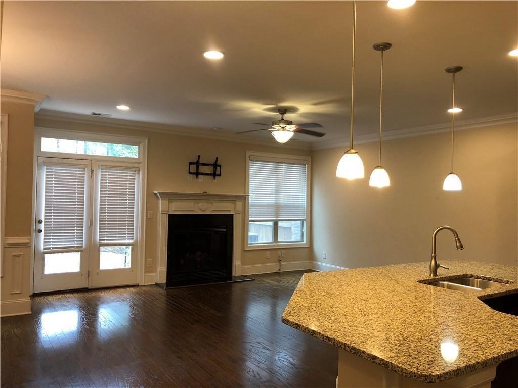 Townhouse in Alpharetta, Georgia, United States 3 - 18399676
