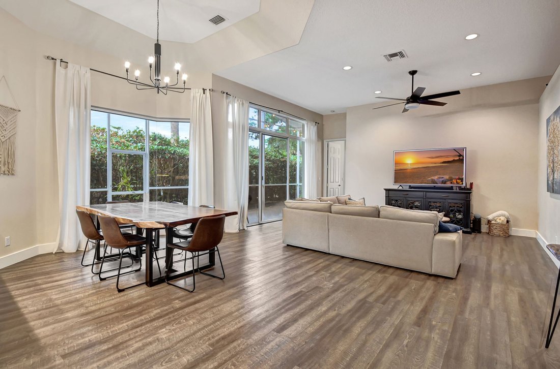 Boca Raton, Florida, United States 1 - 18399994