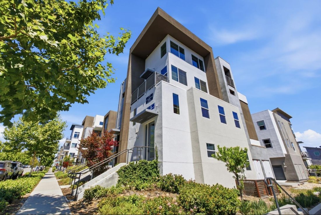 Condo in San Jose, California, United States 2 - 18398712