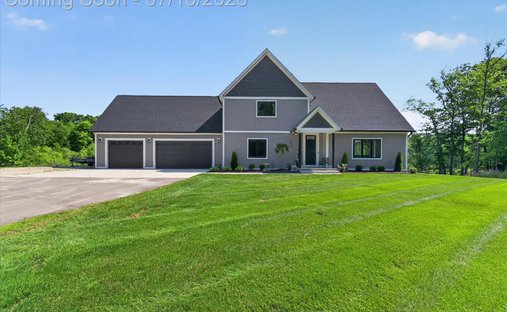 House in Highland Charter Township, Michigan, United States 1