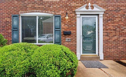 Apartment in Kirkwood, Missouri, United States 1