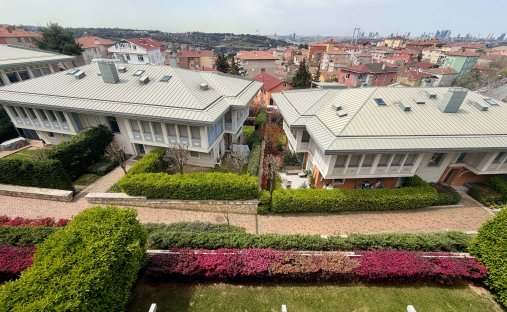 House in İstanbul, İstanbul, Turkey 1