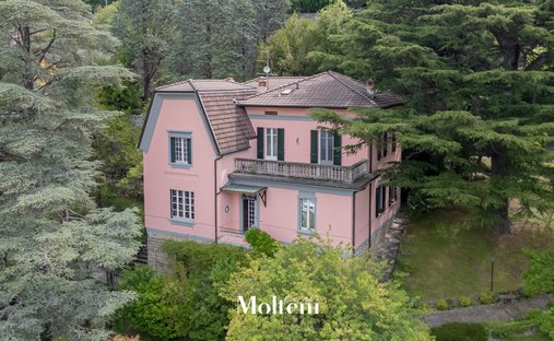 Villa in Perledo, Lombardy, Italy 1
