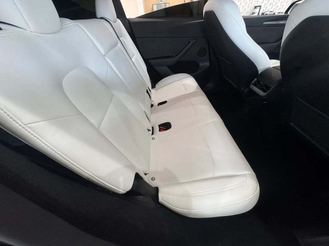 Suv in Newport Beach, CA, United States 5 - 18118279