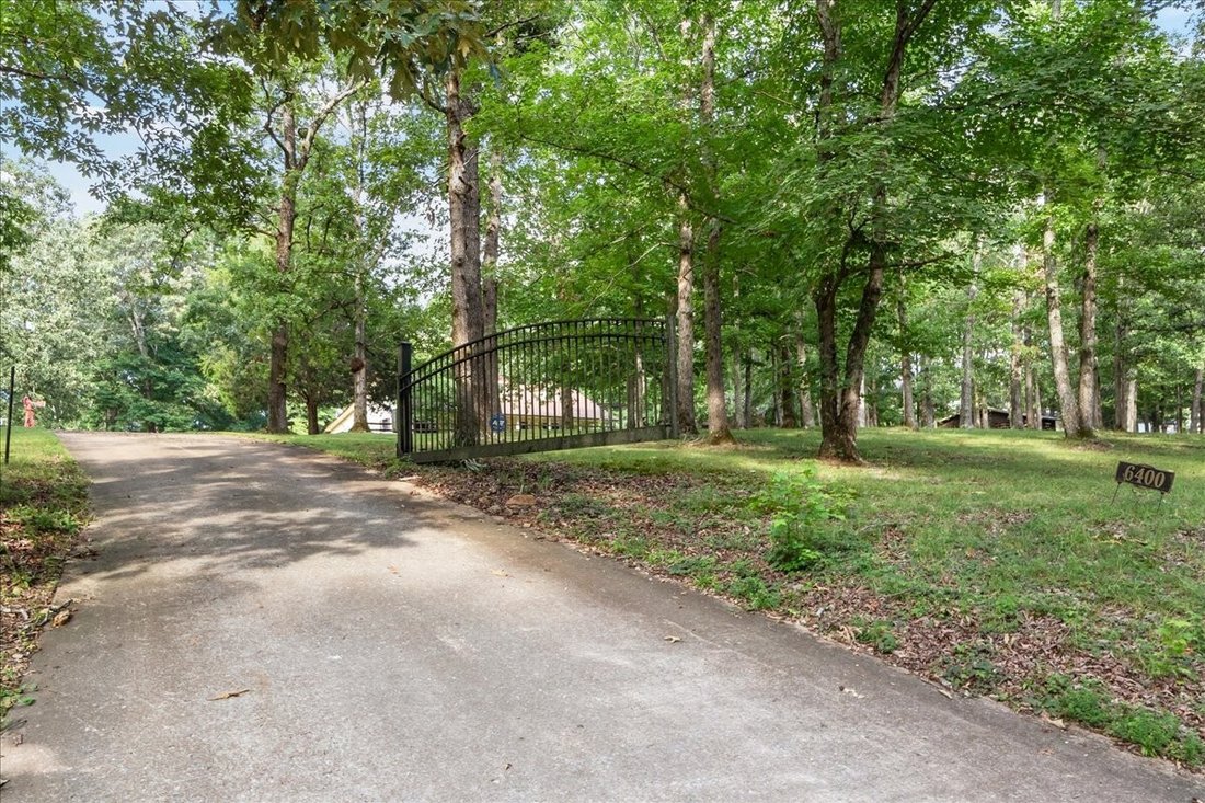 House in Waverly, Tennessee, United States 3 - 18399306