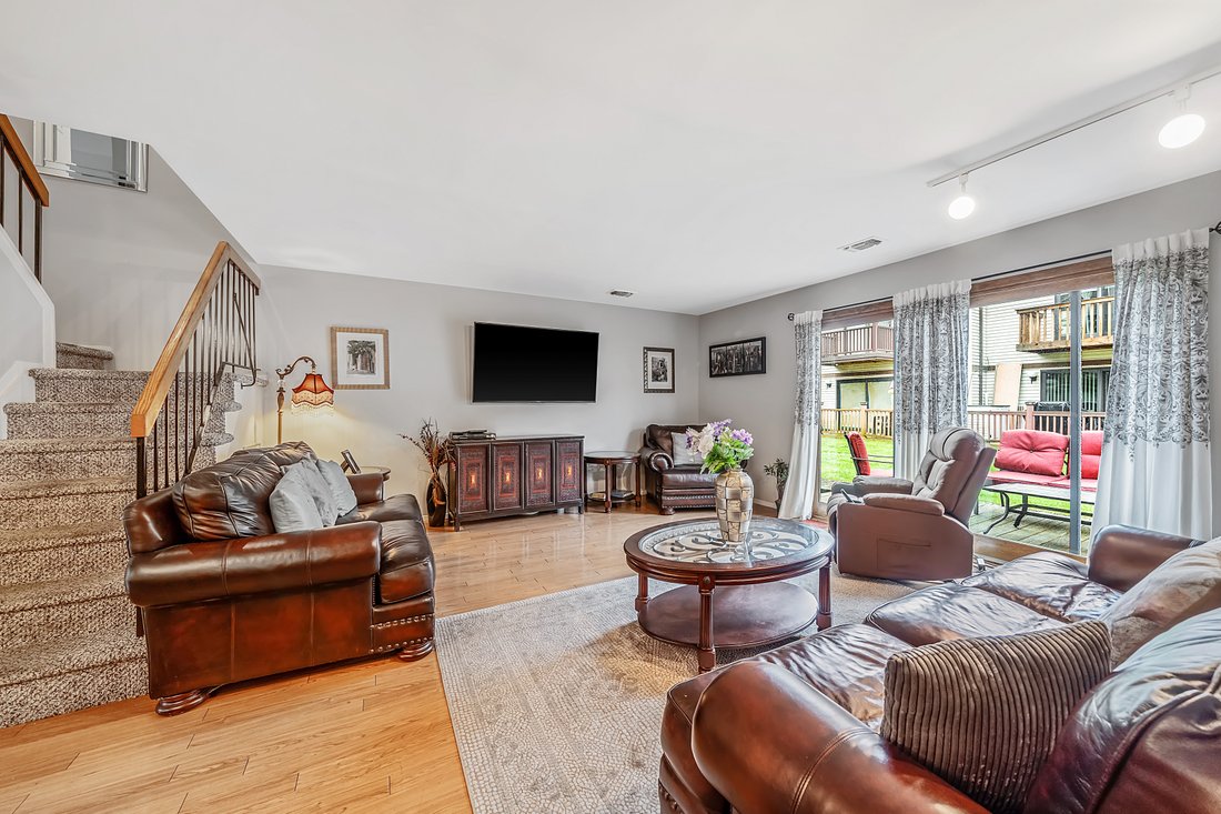 Condo in Wantagh, New York, United States 3 - 18400052
