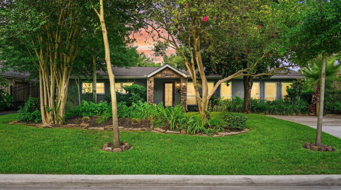 House in Houston, Texas, United States 1 - 18399362